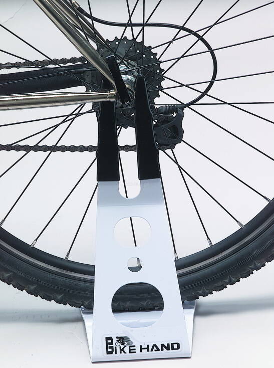 jak wyregulować przerzutki w rowerze miejskim