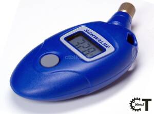 Schwalbe Airmax Pro Manometr ciśnieniomierz cyfrowy PRESTA DUNLOP AUTO niebieski